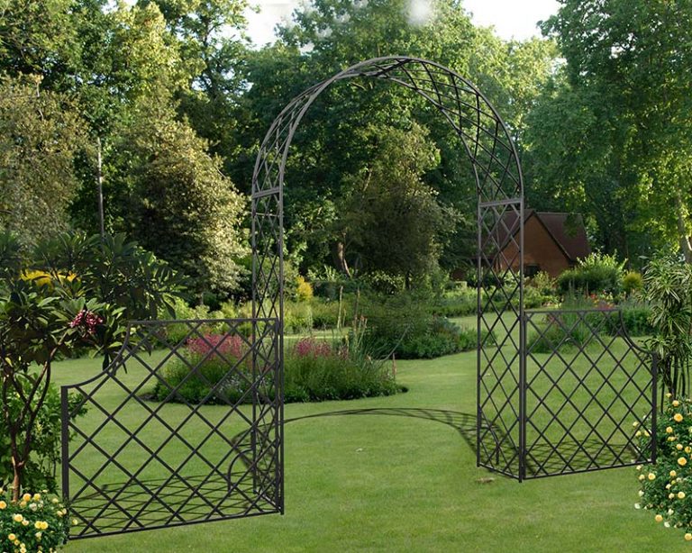 Bagatelle Garden Arch with Side Fencing. Galvanised, powder coated steel