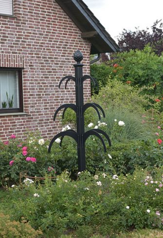 The Hannibal Garden Obelisk by Classic Garden Elements in black