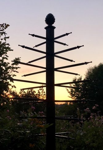 Silhouette of the freestanding Geneva Garden Obelisk by Classic Garden Elements