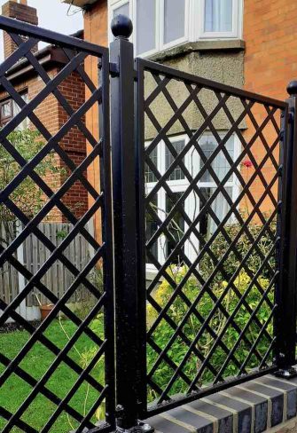 Paravent Metal Railing Panel by Classic Garden Elements