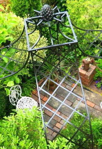 Bird's-eye view of the Kiftsgate Gazebo in a garden in Japan