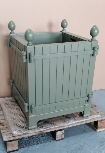 A Caisse de Versailles Planter by Classic Garden Elements, ready to be shipped