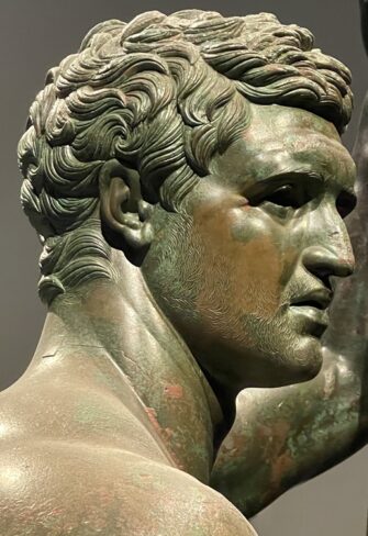 Hellenistic Prince – A Detailed View of the Head (Caput) © Classic Garden Elements